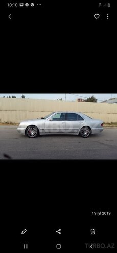Mercedes E 240 1999, 220,928 km - 2.4 л - Sumqayıt