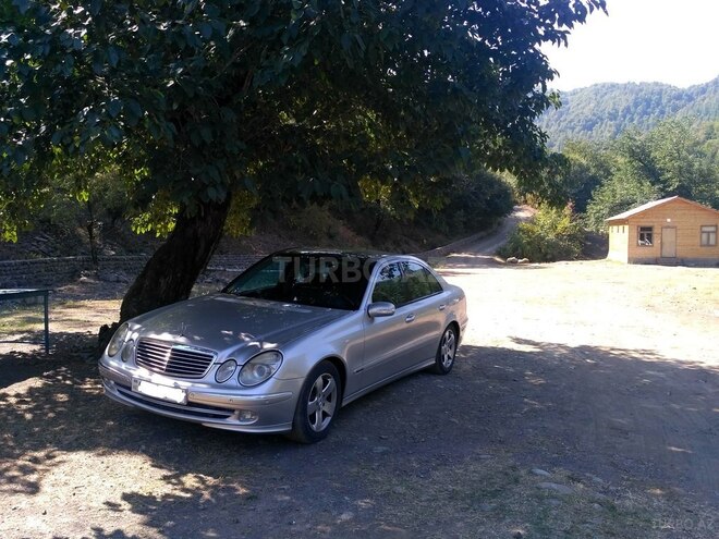 Mercedes E 270 2002, 304,000 km - 2.7 l - Bakı