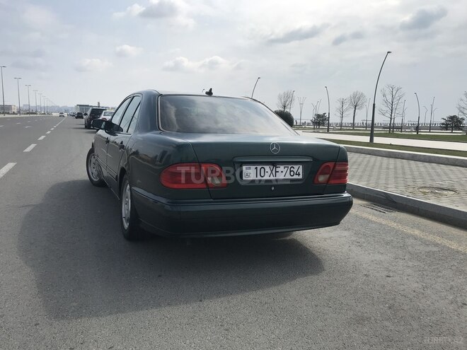 Mercedes E 230 1996, 321,000 km - 2.3 л - Bakı