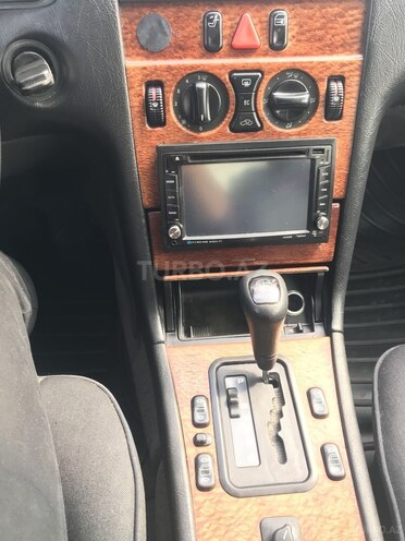 Mercedes E 230 1996, 321,000 km - 2.3 л - Bakı