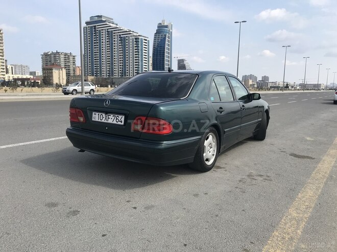 Mercedes E 230 1996, 321,000 km - 2.3 л - Bakı