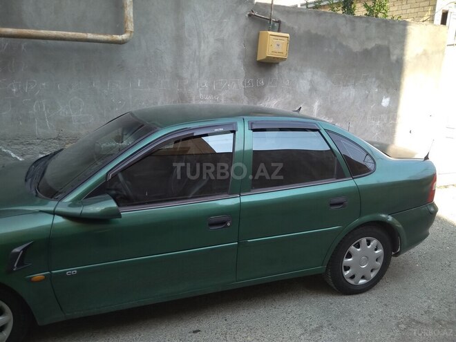 Opel Vectra 1995, 440,000 km - 1.6 l - Bakı