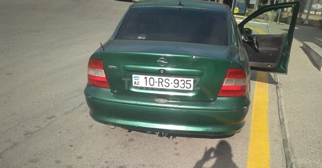 Opel Vectra 1995, 440,000 km - 1.6 l - Bakı