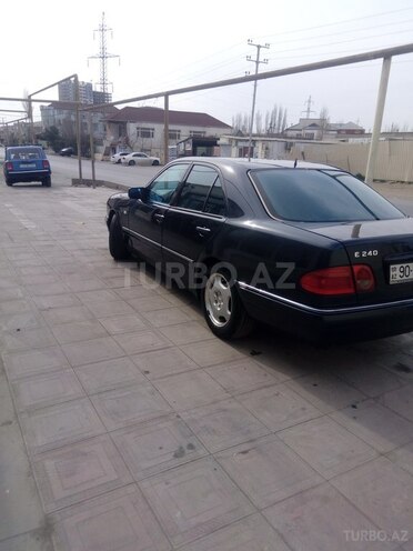 Mercedes E 240 1997, 338,546 km - 2.4 l - Bakı
