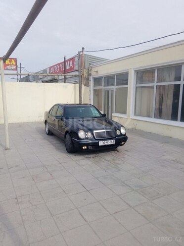 Mercedes E 240 1997, 338,546 km - 2.4 l - Bakı