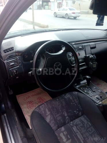Mercedes E 240 1997, 338,546 km - 2.4 l - Bakı