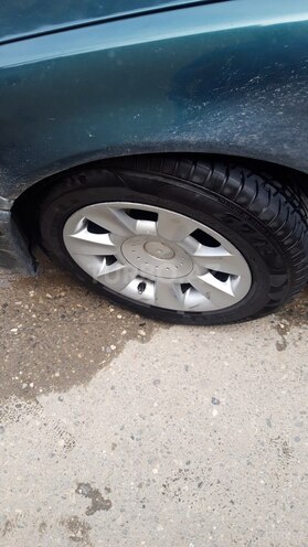 BMW 320 1995, 180,000 km - 0.2 l - Sumqayıt