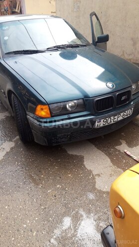 BMW 320 1995, 180,000 km - 0.2 l - Sumqayıt