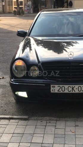 Mercedes E 240 1999, 249,000 km - 2.4 l - Qazax