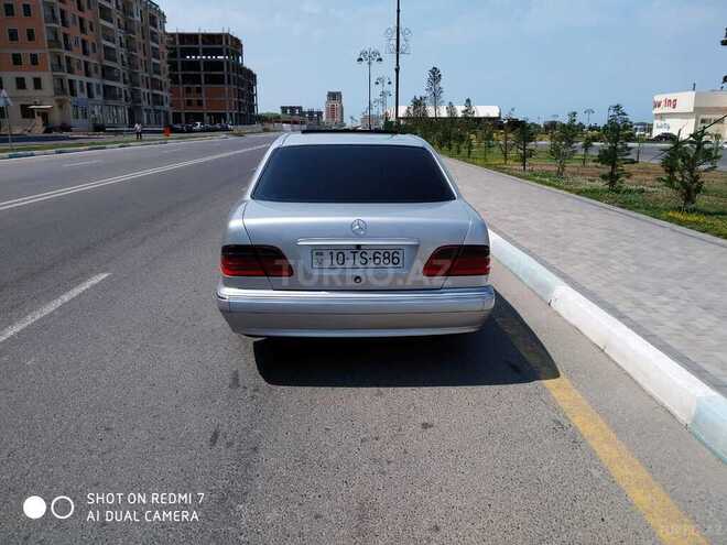 Mercedes E 240 1999, 232,421 km - 2.4 л - Sumqayıt