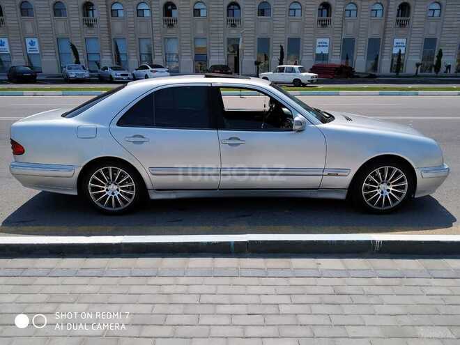 Mercedes E 240 1999, 232,421 km - 2.4 л - Sumqayıt