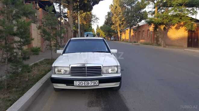 Mercedes 190 1992, 35,000 km - 0.2 l - Gəncə