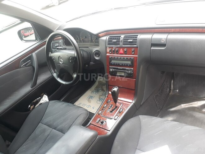 Mercedes E 240 2000, 339,000 km - 2.6 л - Bakı