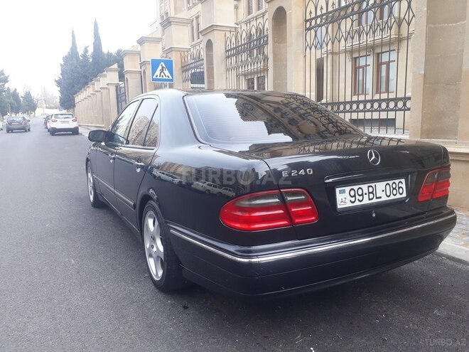 Mercedes E 240 2000, 339,000 km - 2.6 л - Bakı