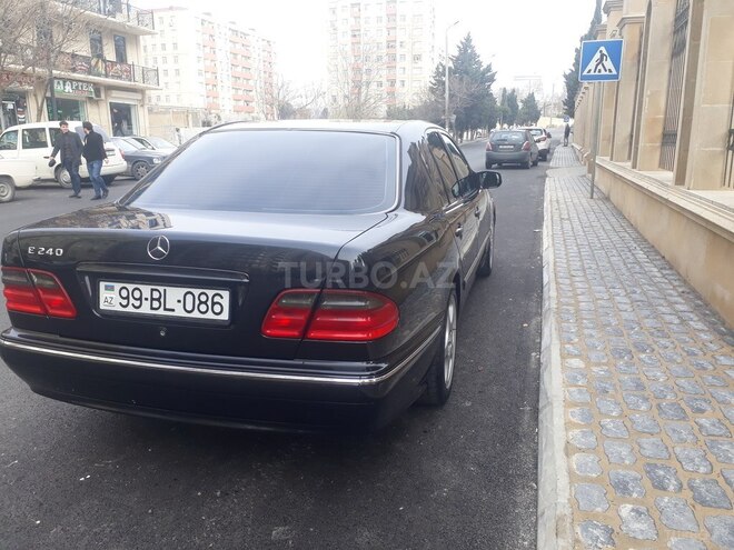 Mercedes E 240 2000, 339,000 km - 2.6 л - Bakı
