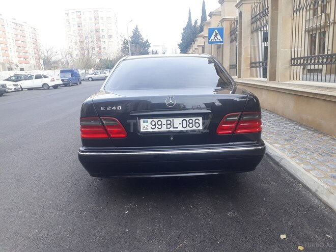 Mercedes E 240 2000, 339,000 km - 2.6 л - Bakı