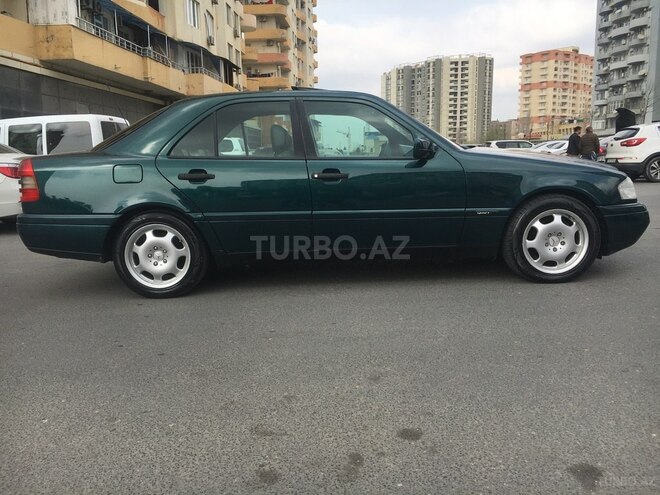 Mercedes C 220 1995, 400,000 km - 2.2 l - Bakı