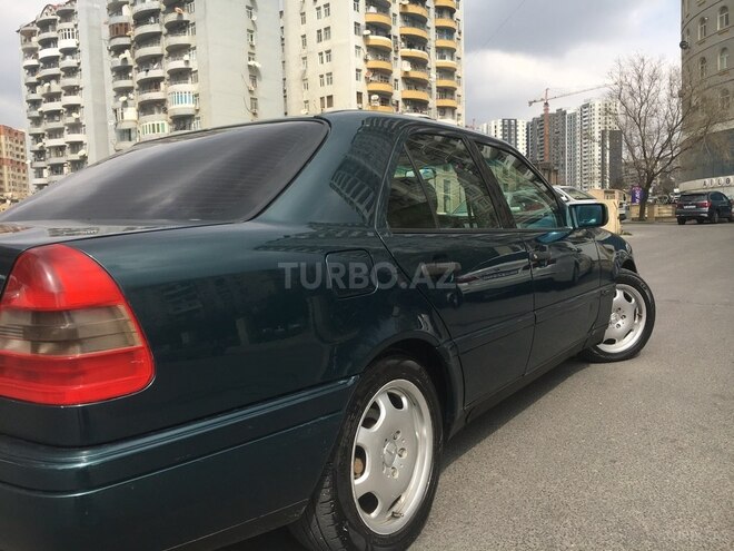 Mercedes C 220 1995, 400,000 km - 2.2 l - Bakı