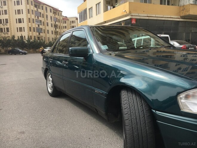 Mercedes C 220 1995, 400,000 km - 2.2 l - Bakı