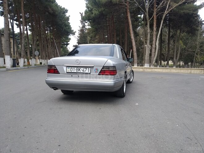 Mercedes E 250 1994, 427,963 km - 2.5 l - Bakı