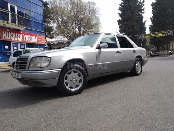 Mercedes E 250 1994, 427,963 km - 2.5 l - Bakı