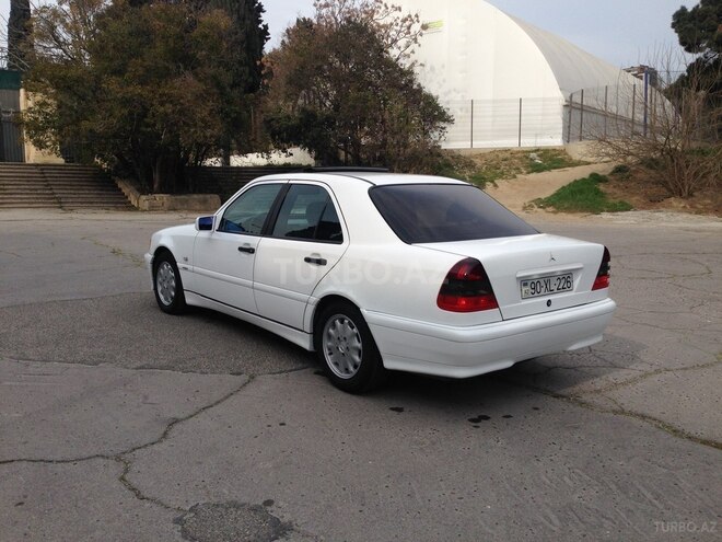 Mercedes C 240 1999, 238,526 km - 2.4 l - Bakı