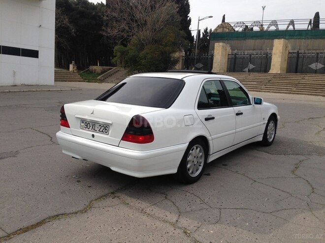 Mercedes C 240 1999, 238,526 km - 2.4 l - Bakı
