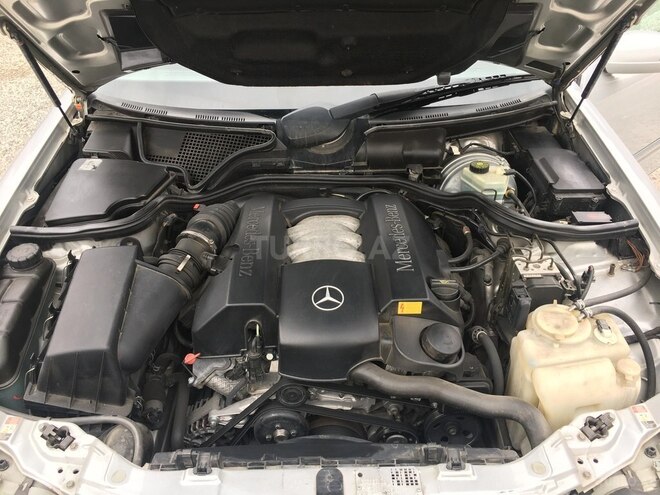Mercedes E 240 2000, 220,000 km - 2.6 l - Bakı
