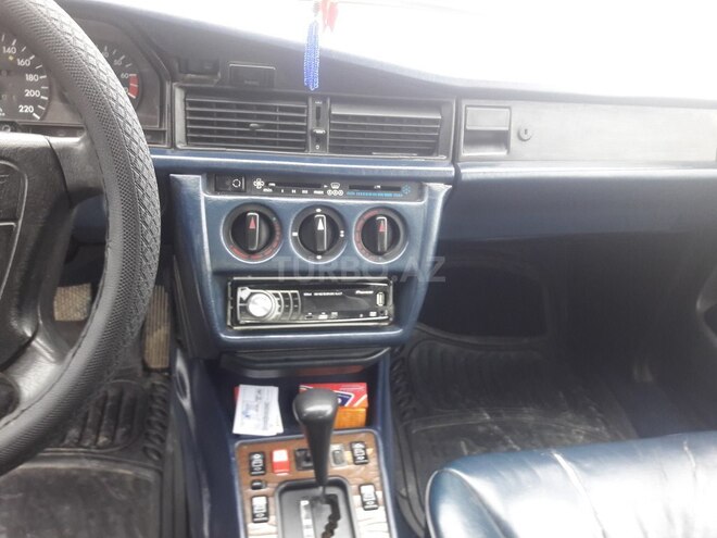 Mercedes 190 1990, 330,011 km - 2.0 l - Bakı