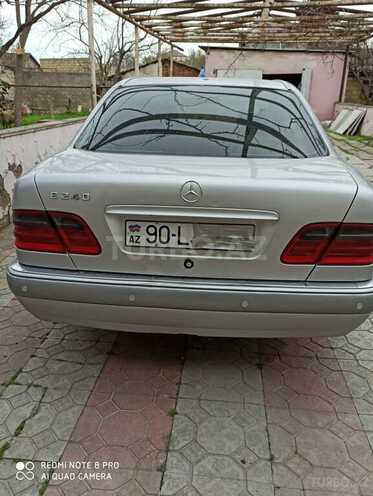 Mercedes E 240 1999, 250,000 km - 2.4 l - Bakı