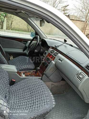 Mercedes E 240 1999, 250,000 km - 2.4 l - Bakı