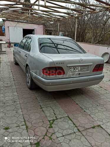 Mercedes E 240 1999, 250,000 km - 2.4 l - Bakı