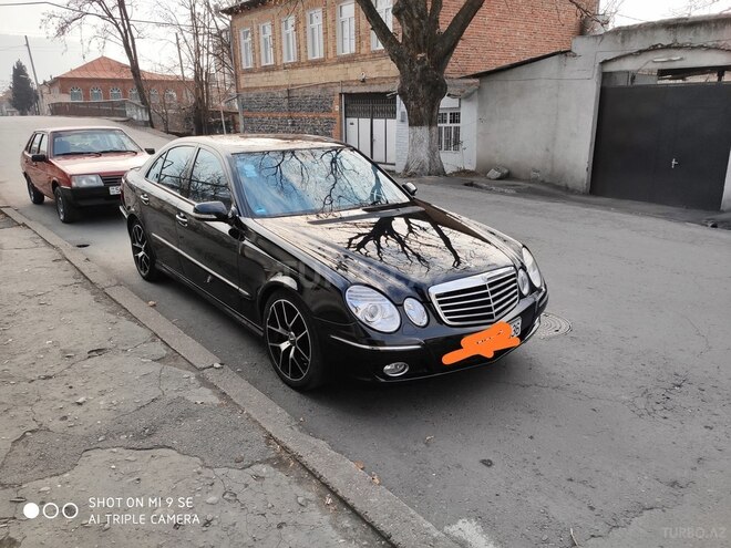 Mercedes E 320 2002, 318,000 km - 3.2 л - Zaqatala