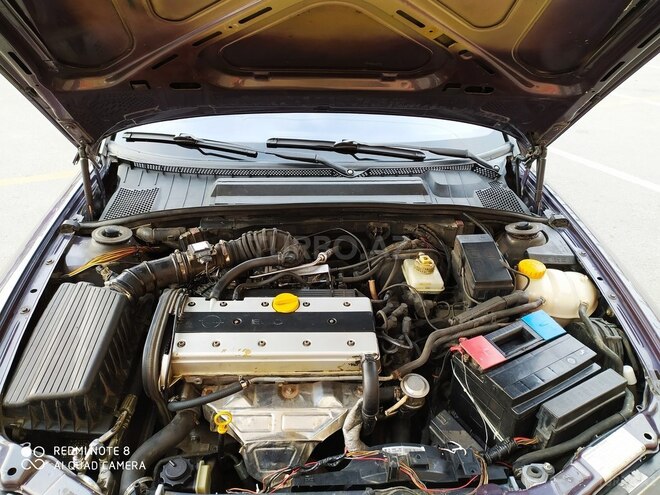 Opel Vectra 1997, 267,350 km - 2.0 l - Bakı