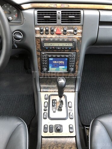 Mercedes E 270 2000, 294,000 km - 2.7 l - Bakı