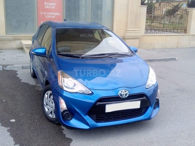 Toyota Prius C 2015, 68,000 km - 1.5 l - Sumqayıt