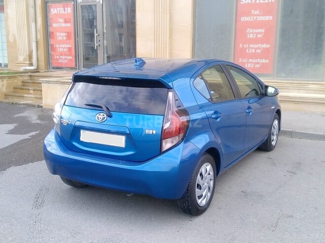 Toyota Prius C 2015, 68,000 km - 1.5 l - Sumqayıt