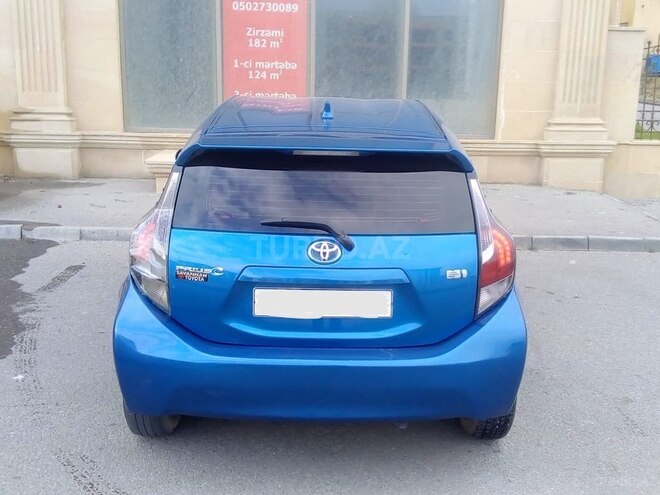 Toyota Prius C 2015, 68,000 km - 1.5 l - Sumqayıt