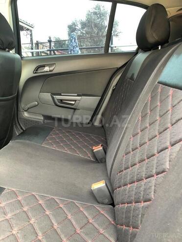 Opel Astra 2009, 198,000 km - 1.4 л - Bakı