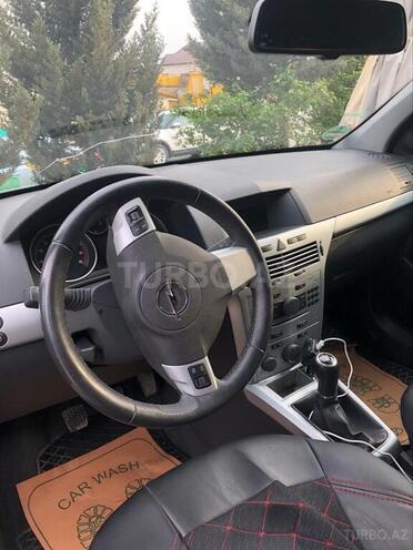 Opel Astra 2009, 198,000 km - 1.4 л - Bakı