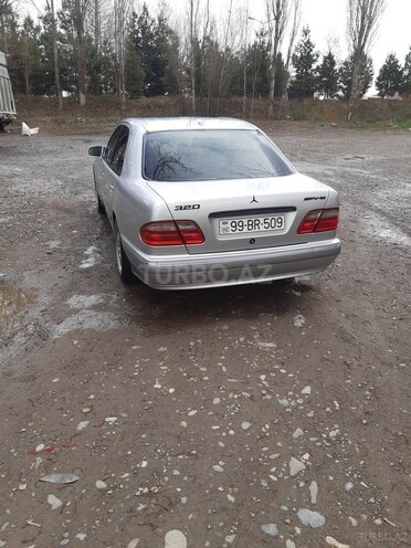 Mercedes E 320 1999, 409,501 km - 3.2 l - Bakı
