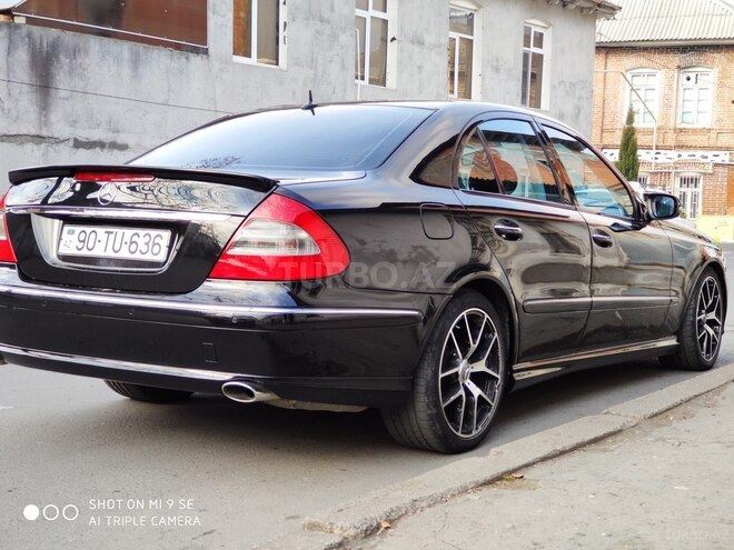Mercedes E 320 2002, 318,000 km - 3.2 l - Balakən