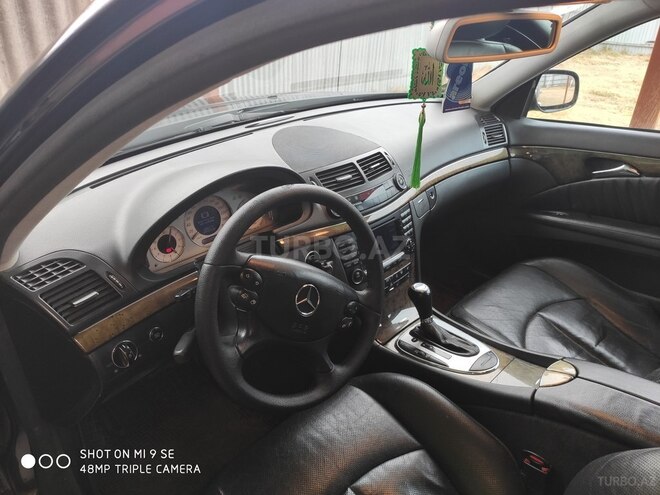 Mercedes E 320 2002, 318,000 km - 3.2 l - Balakən