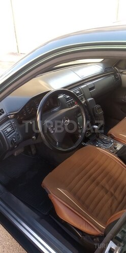 Mercedes E 230 1996, 570,000 km - 2.3 л - Bakı
