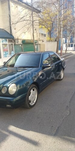 Mercedes E 230 1996, 570,000 km - 2.3 л - Bakı