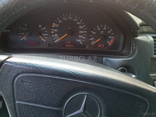 Mercedes E 230 1997, 320,541 km - 2.3 l - Bakı