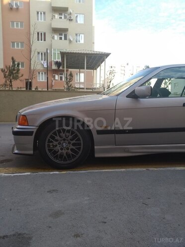 BMW 320 1998, 215,000 km - 2.0 l - Bakı