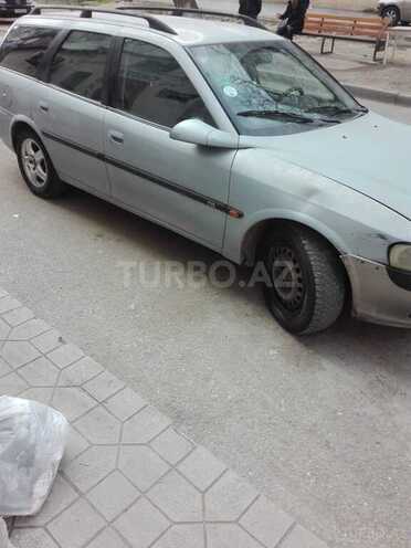 Opel Vectra 1997, 258,000 km - 2.0 l - Sumqayıt