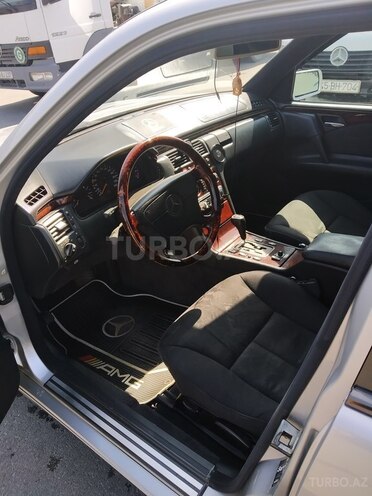 Mercedes E 240 1998, 354,000 km - 0.2 l - Mingəçevir