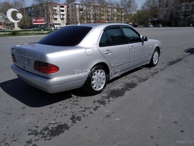 Mercedes E 240 1998, 354,000 km - 0.2 l - Mingəçevir